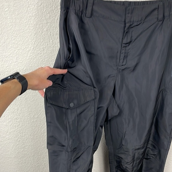 New Alo Yoga Black Break Line Celana Jogger Cargo Pants Relaxed Sz L - Picture 6 of 13